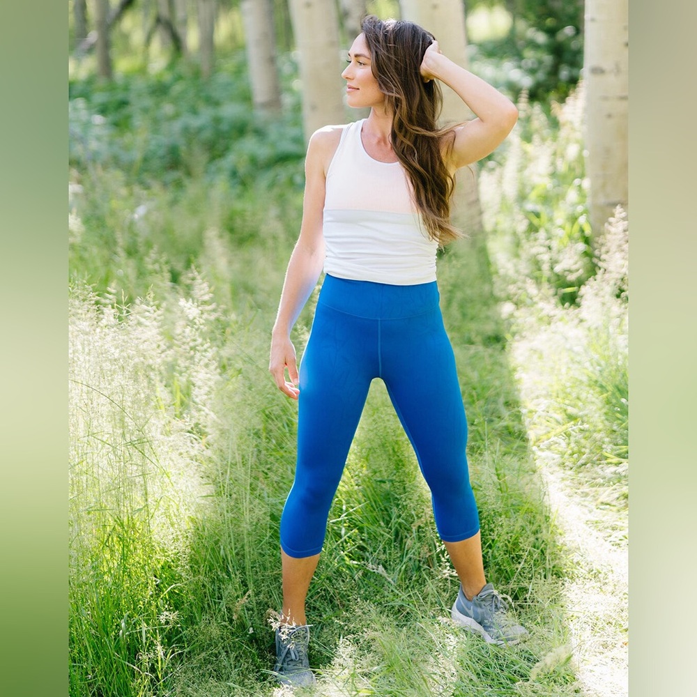 Zyia Active Willow Leaf Blue Light N Tight Cropped Leggings Size 2